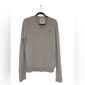 Abercrombie & Fitch Men's Heather Gray V-Neck Sweater GUC L